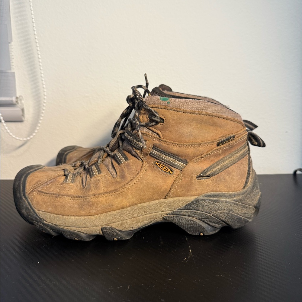 KEEN Men's Brown Hiking Boots